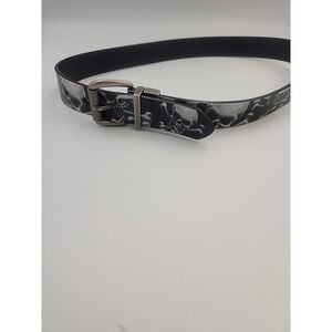 Reversible Skull 28-30 Black‎ Belt